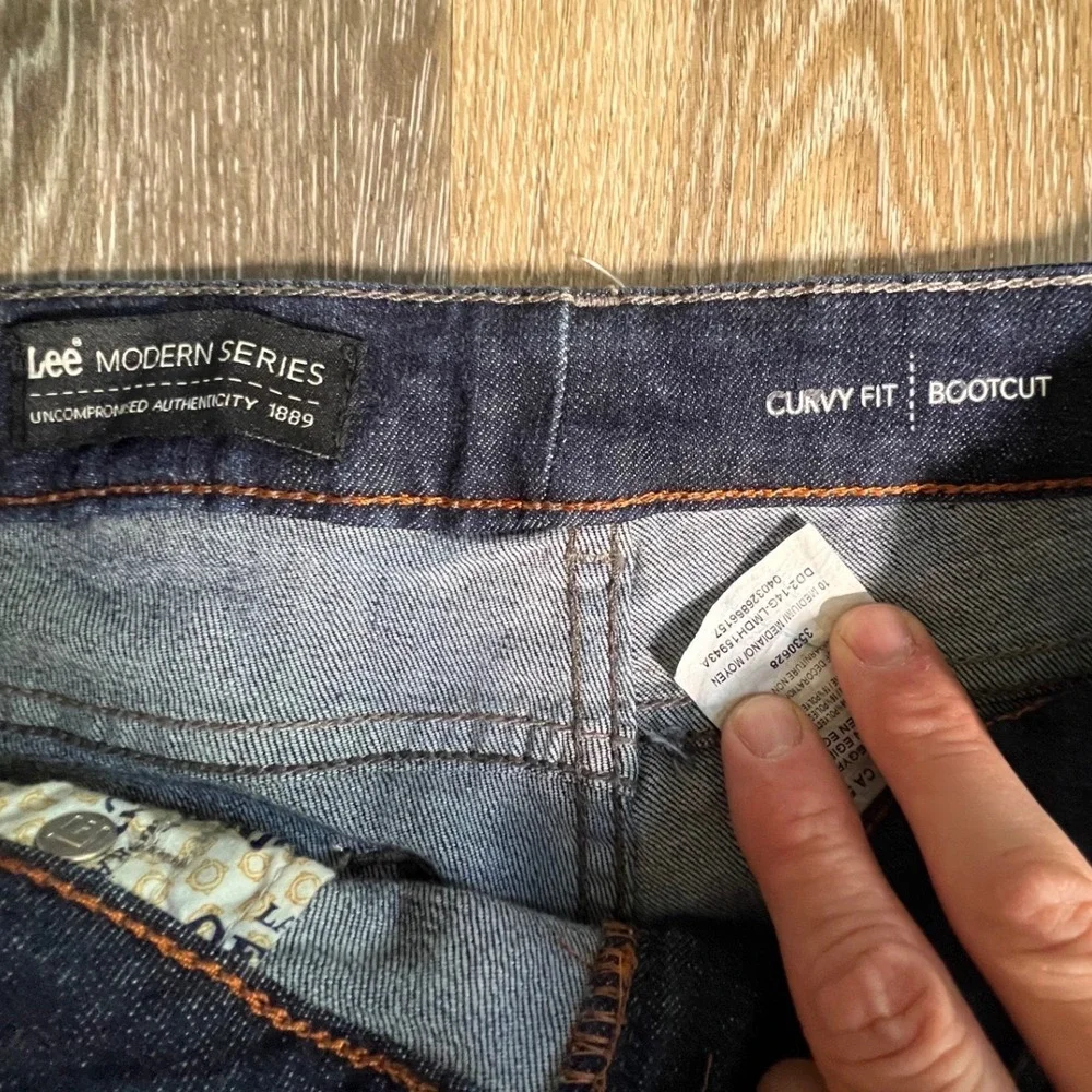 Lee Bootcut Jeans Women 10 Medium Blue Excellent Curvy Fit Modern Series Indigo